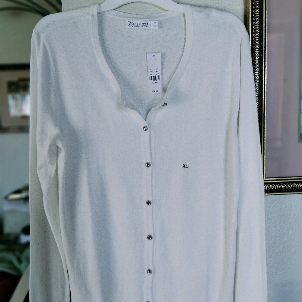 🌹🎁 Beautiful Cream Button Up Sweater, Size XL 💞 - Picture 5 of 8